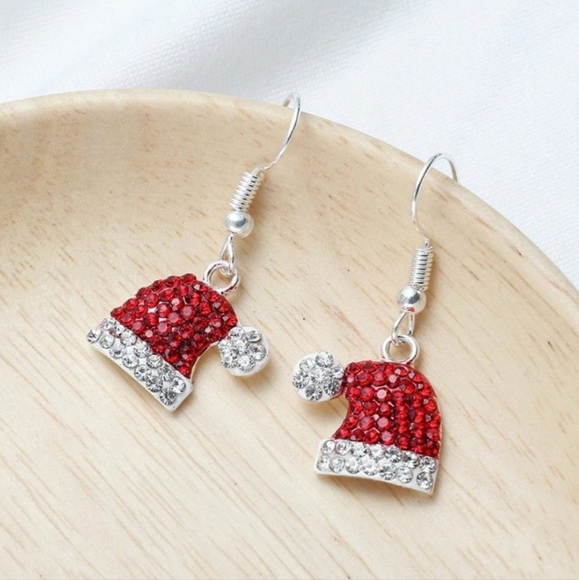 NEW- BEAUTIFUL Crystal Studded Santa Hat Earrings - Picture 2 of 2